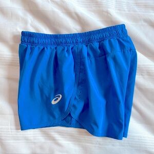 ASICS men 3” split short. 11.5” outseam.